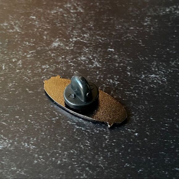 Sashay Away RuPaul Enamel Pin/ Brooch - Picture 5 of 8